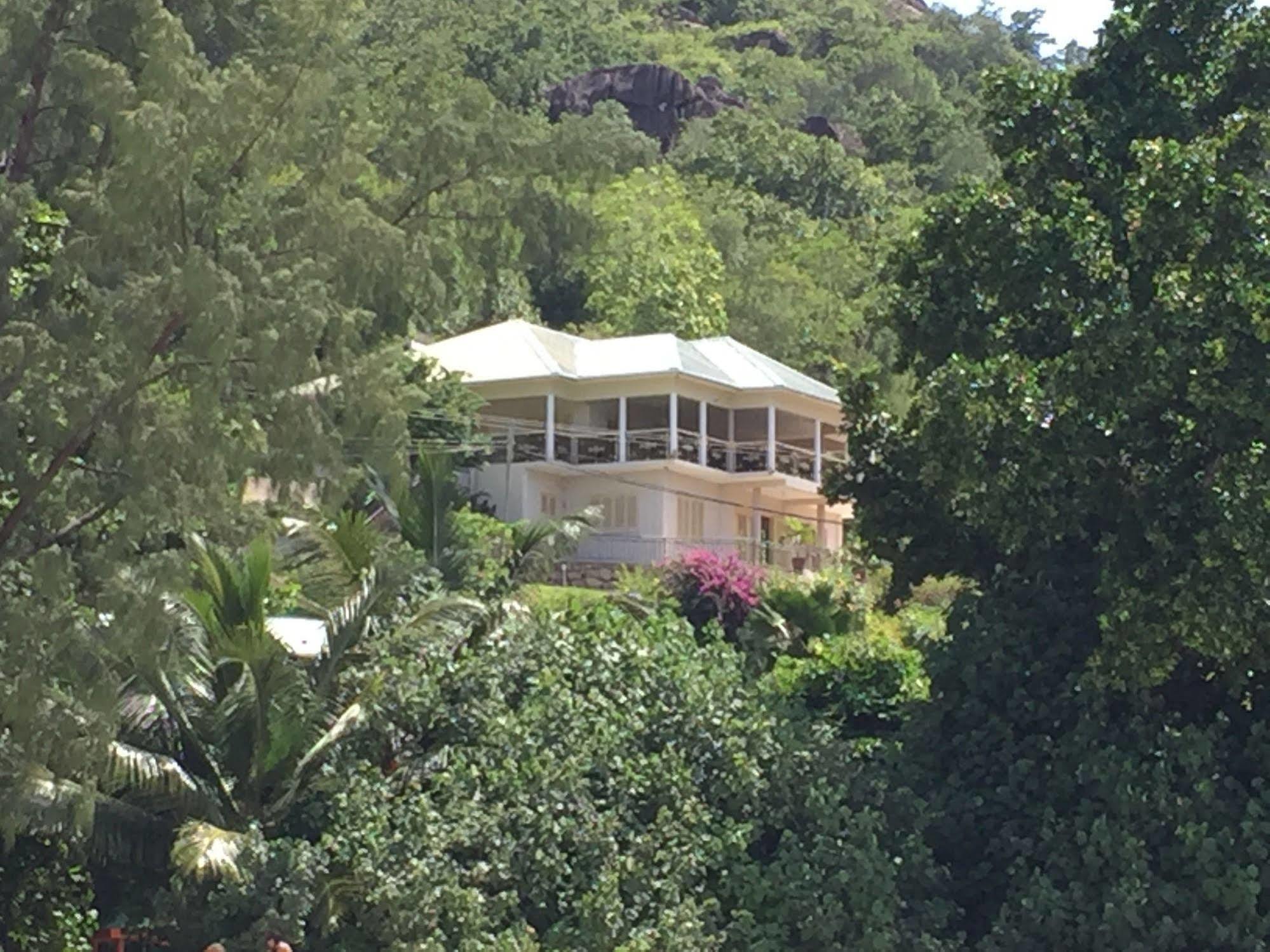 Summer Self Catering Baie Sainte Anne Exterior foto
